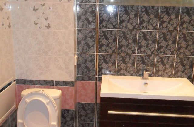 Ремонт квартиры под ключ с декоративной отделкой и санузлами