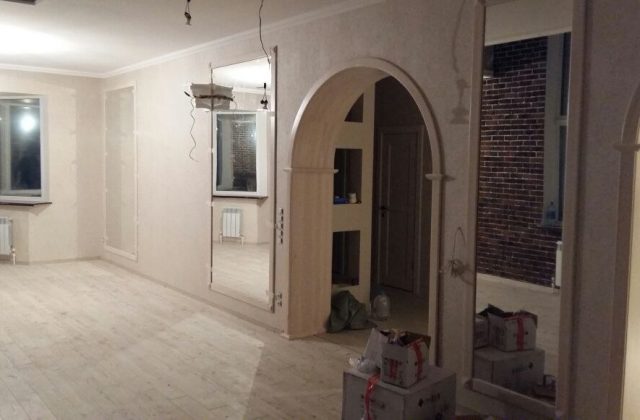 Ремонт квартиры под ключ с декоративной отделкой и санузлами